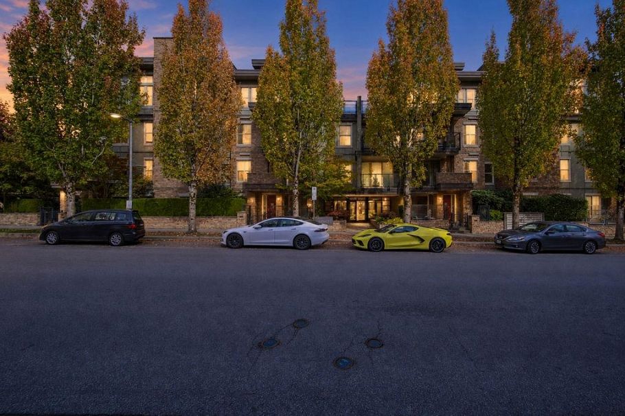 208 3478 Wesbrook Mall Vancouver, BC - 1