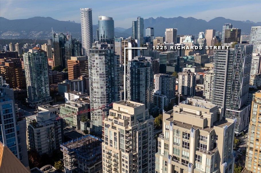 2303 1225 Richards Street Vancouver, BC - 37