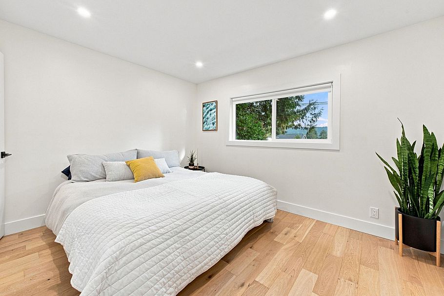 4646 Cove Cliff Road North Vancouver, BC - 16
