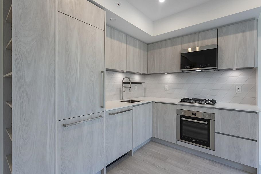 410 3264 Vanness Avenue Vancouver, BC - 4