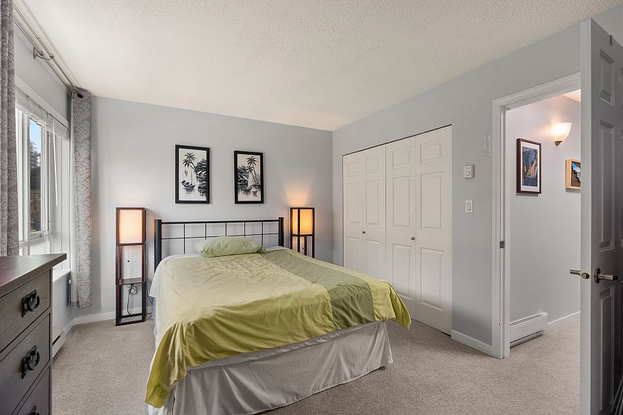 1741 Chesterfield Avenue North Vancouver, BC - 18