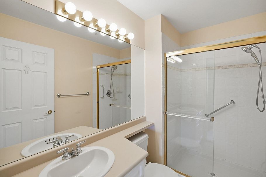 316 360 E 36th Avenue Vancouver, BC - 26