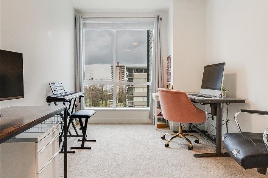 406 108 E 8th Street North Vancouver, BC - 24