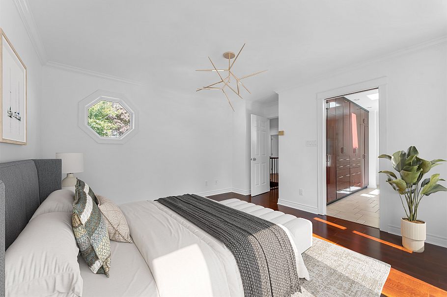 425 Tempe Crescent North Vancouver, BC - 18