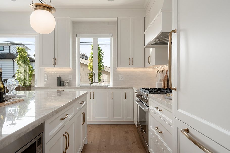 2 2344 W 45th Avenue Vancouver, BC - 9