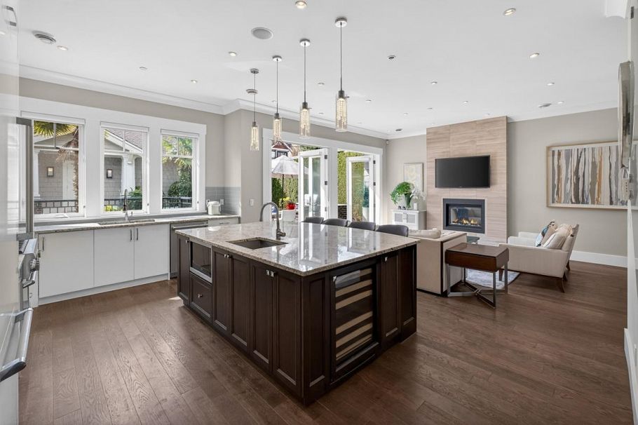 1850 W 36th Avenue Vancouver, BC - 3