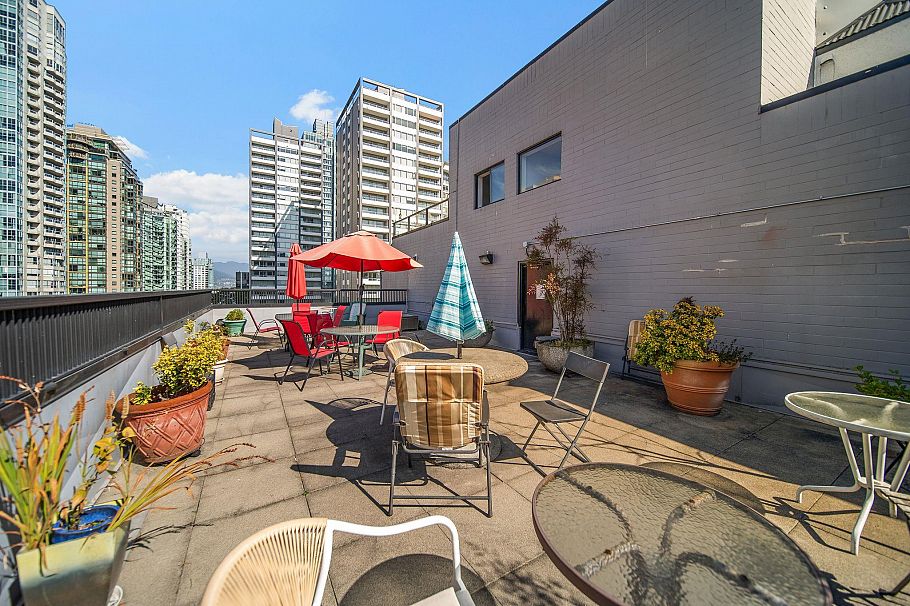 803 1270 Robson Street Vancouver, BC - 12