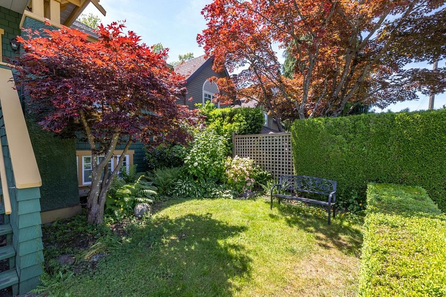 2950 W 8th Avenue Vancouver, BC - 17