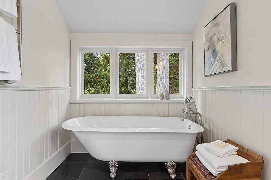 3815 Sunnycrest Drive North Vancouver, BC - 23