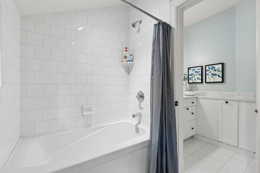 3815 Sunnycrest Drive North Vancouver, BC - 29