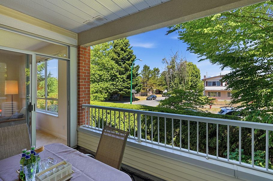 316 360 E 36th Avenue Vancouver, BC - 9