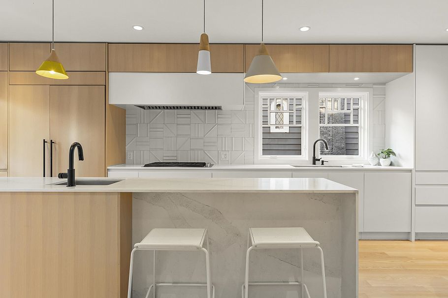 4070 W 13th Avenue Vancouver, BC - 11