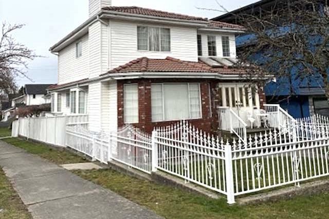 5095 Nanaimo Street Vancouver, BC - 3