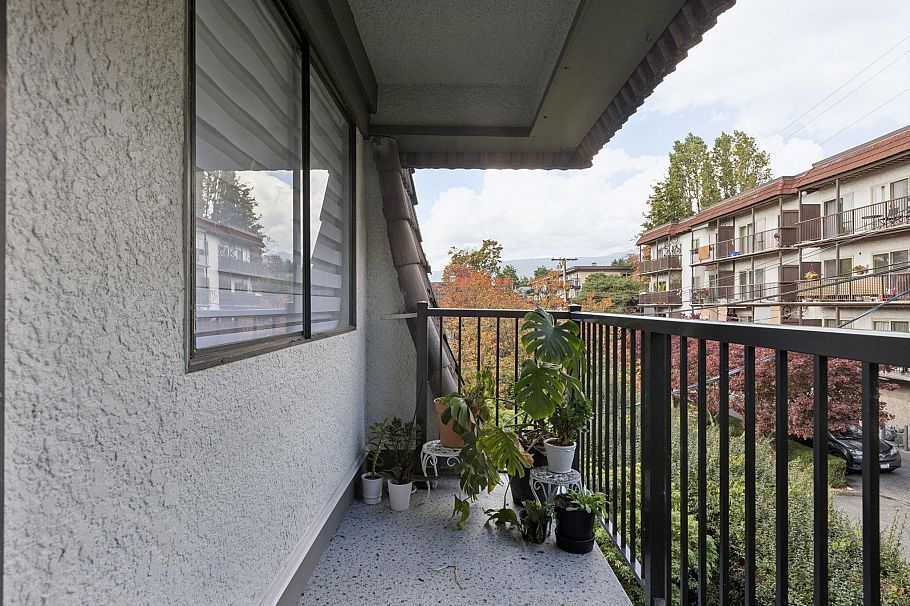 303 236 W 2nd Street North Vancouver, BC - 16