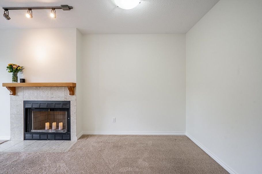 30 4311 Sophia Street Vancouver, BC - 10