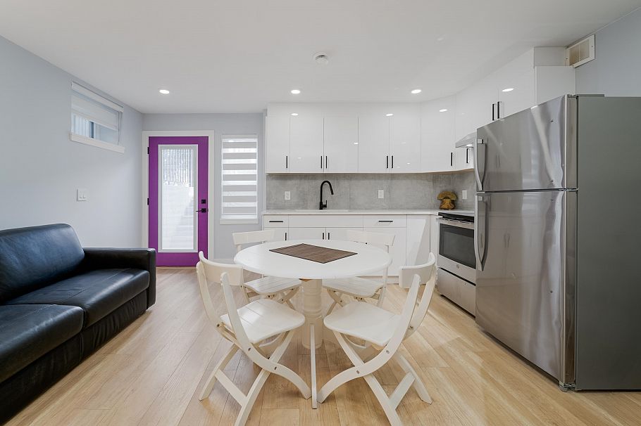 960 Renfrew Street Vancouver, BC - 19