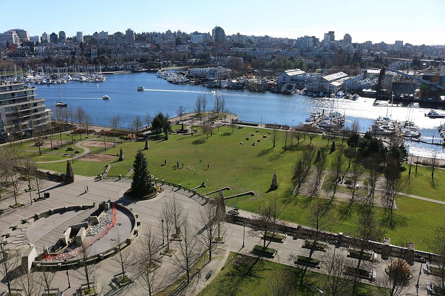 1606 583 Beach Crescent Vancouver, BC - 2