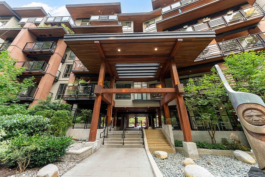 205 733 W 3rd Street North Vancouver, BC - 2
