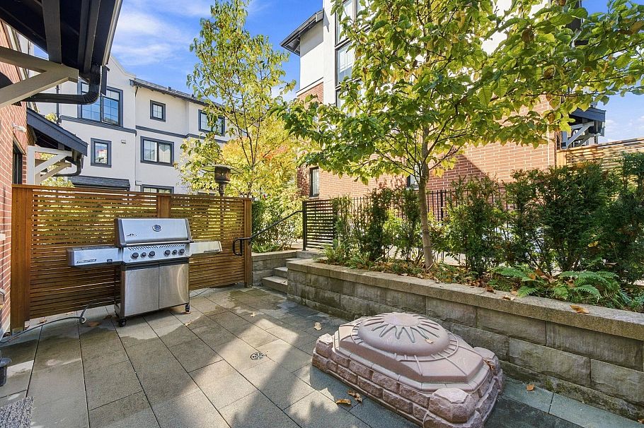 135 2070 Curling Road North Vancouver, BC - 22