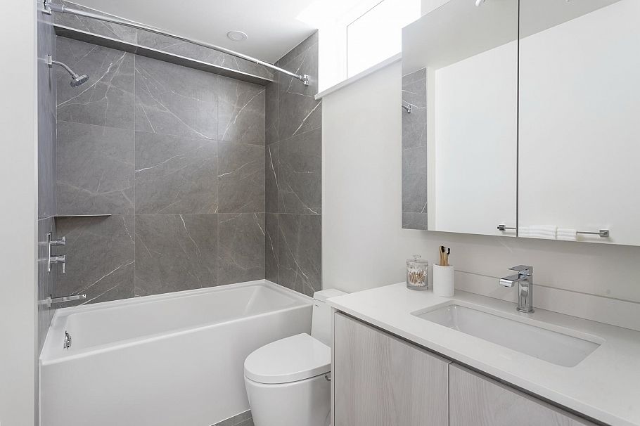 3249 Clive Avenue Vancouver, BC - 13