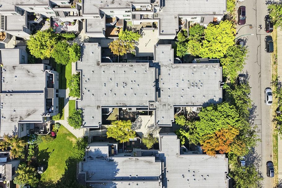 1344 W 7th Avenue Vancouver, BC - 27