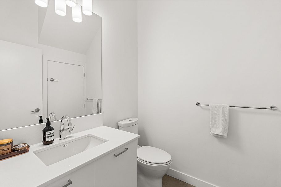 TH6 2349 Scotia Street Vancouver, BC - 16