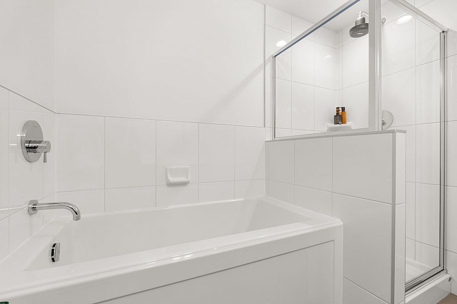 TH6 2349 Scotia Street Vancouver, BC - 21