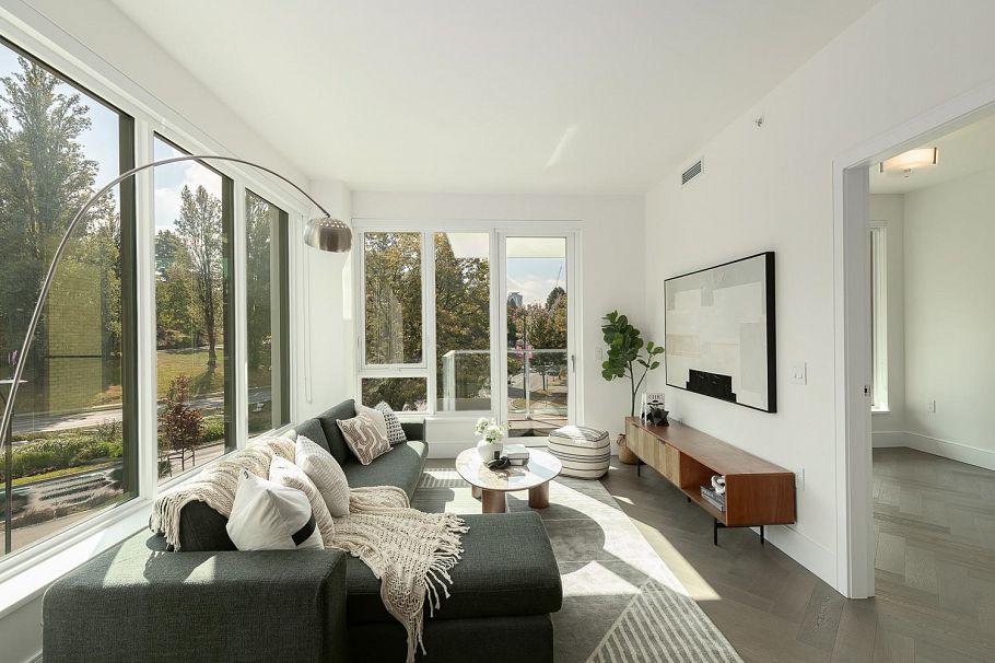 307 4685 Cambie Street Vancouver, BC - 2