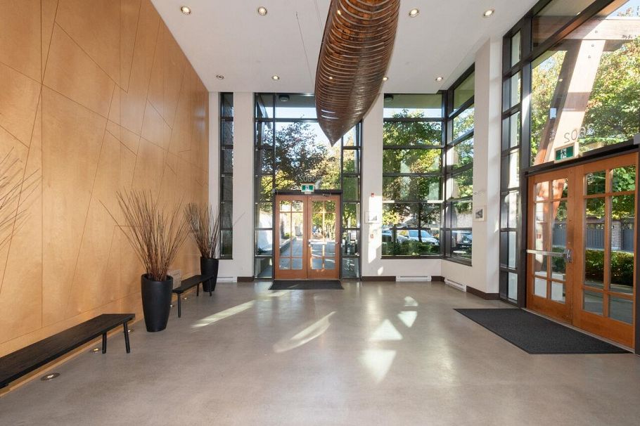 501 3602 Aldercrest Drive North Vancouver, BC - 6