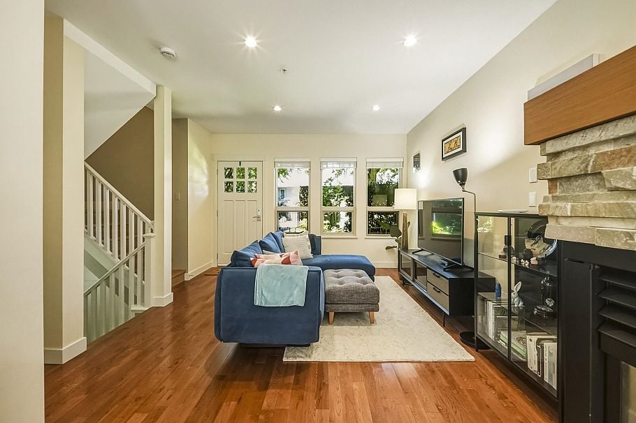 2990 Chesterfield Avenue North Vancouver, BC - 3