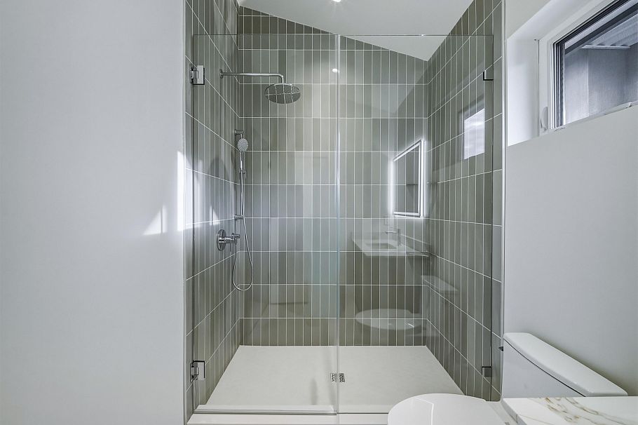 2 2339 Parker Street Vancouver, BC - 21