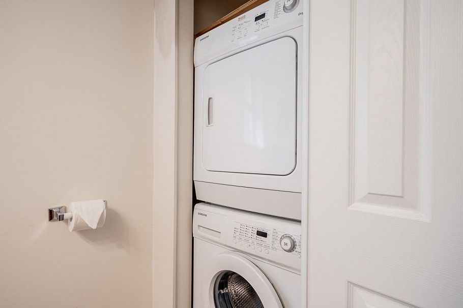 30 4311 Sophia Street Vancouver, BC - 34