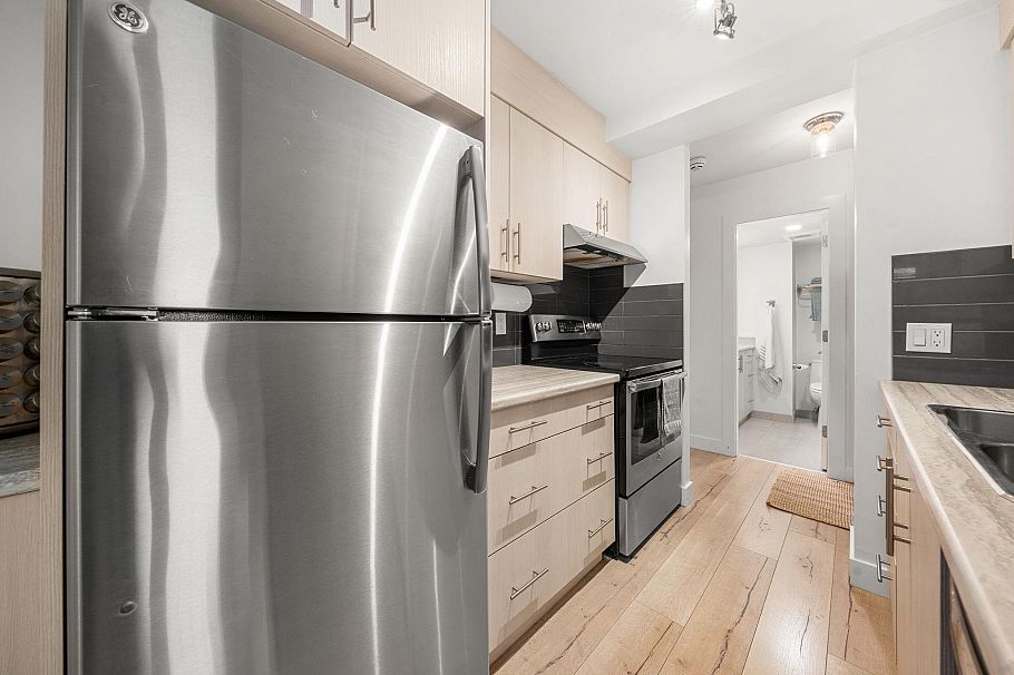 1207 1330 Harwood Street Vancouver, BC - 9