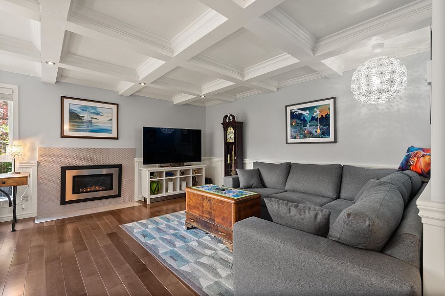 1741 Chesterfield Avenue North Vancouver, BC - 9