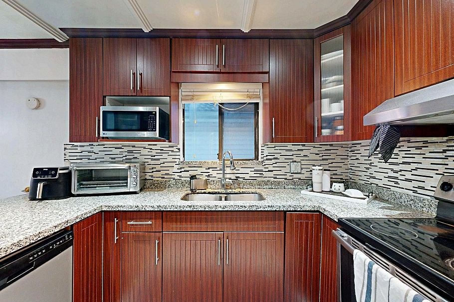 7882 Windsor Street Vancouver, BC - 8