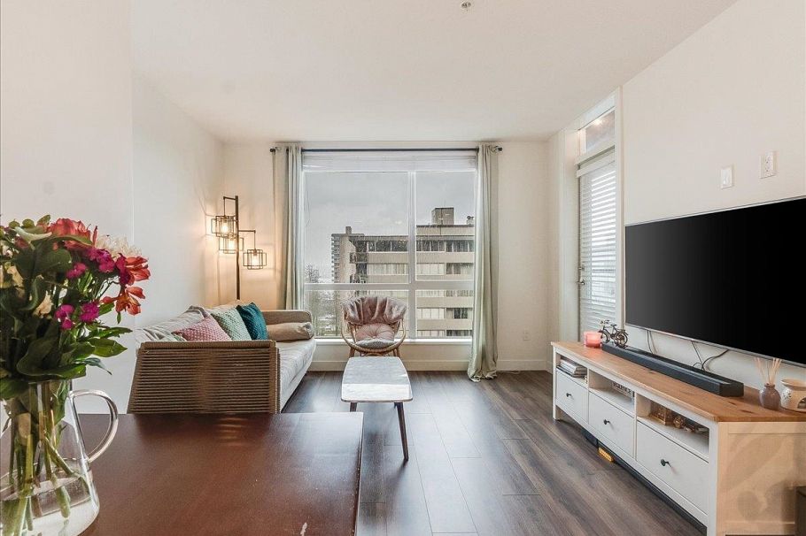 406 108 E 8th Street North Vancouver, BC - 8