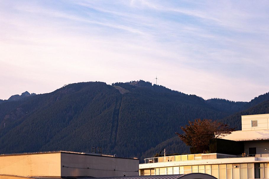 1505 155 W 1st Street North Vancouver, BC - 30
