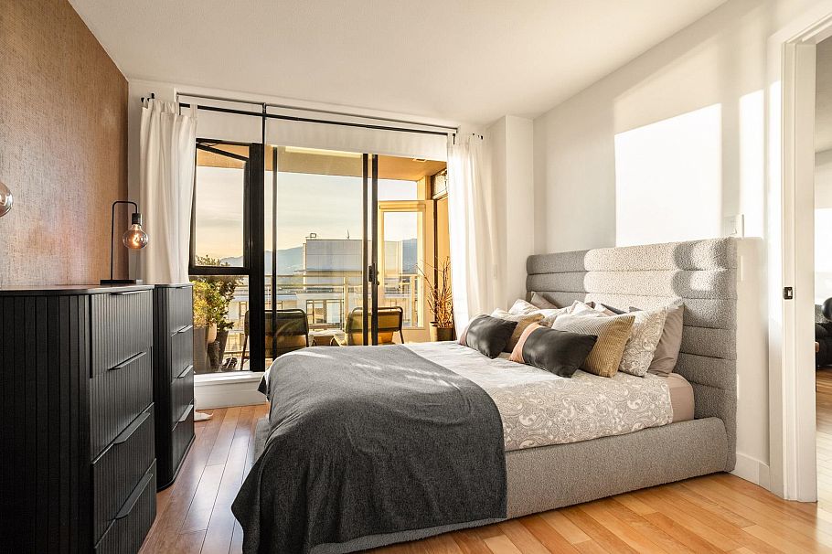 1505 155 W 1st Street North Vancouver, BC - 16