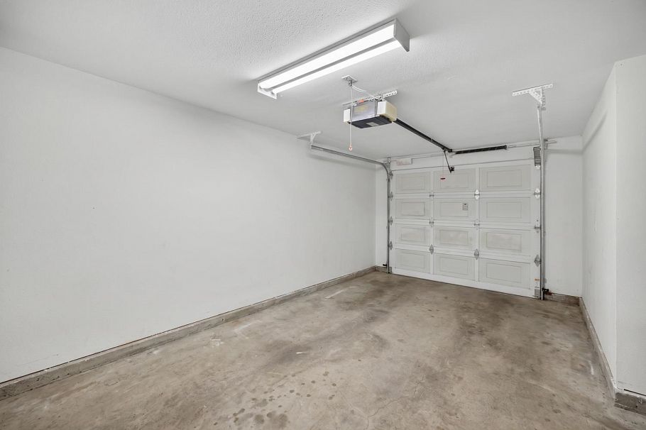 2950 W 8th Avenue Vancouver, BC - 19