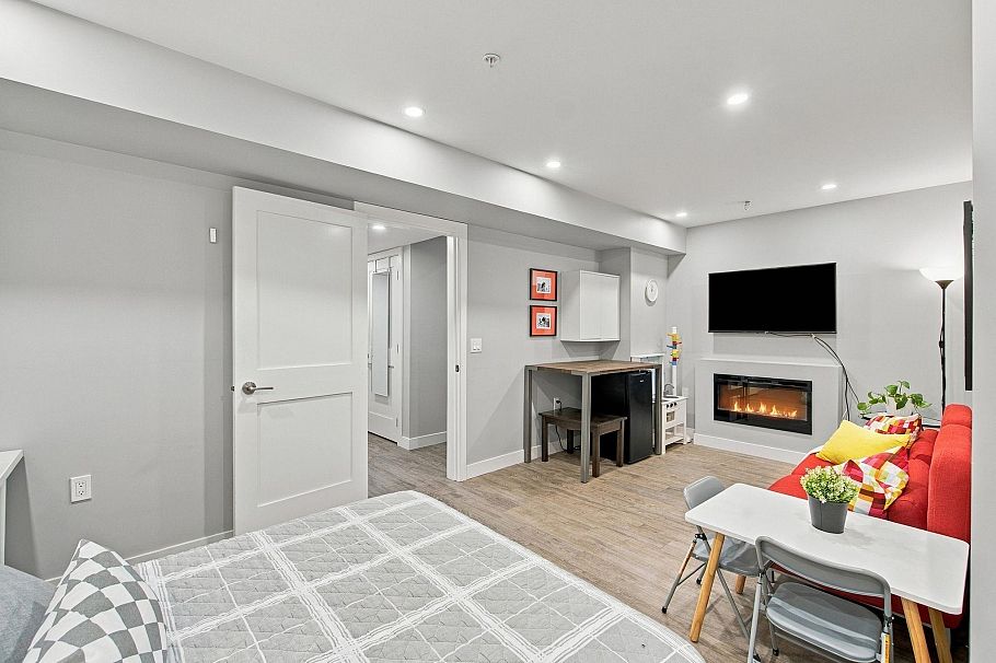 4682 Capilano Road North Vancouver, BC - 26