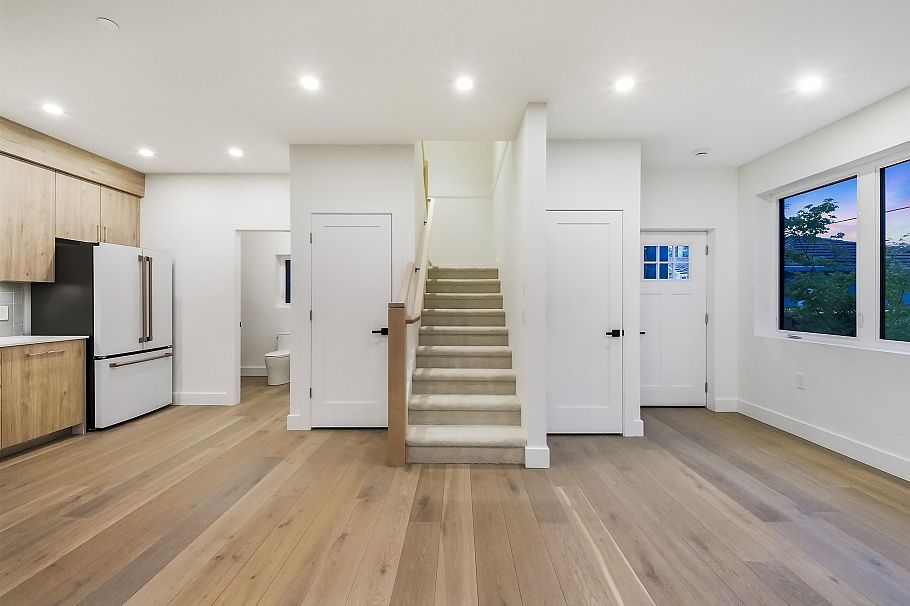 2 2339 Parker Street Vancouver, BC - 15