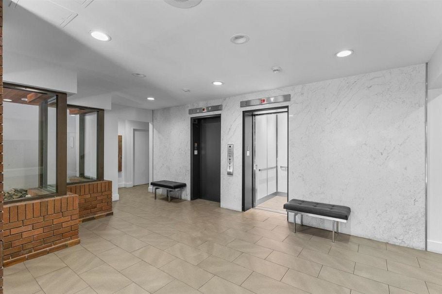 904 1127 Barclay Street Vancouver, BC - 4