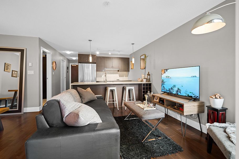 708 888 Homer Street Vancouver, BC - 3