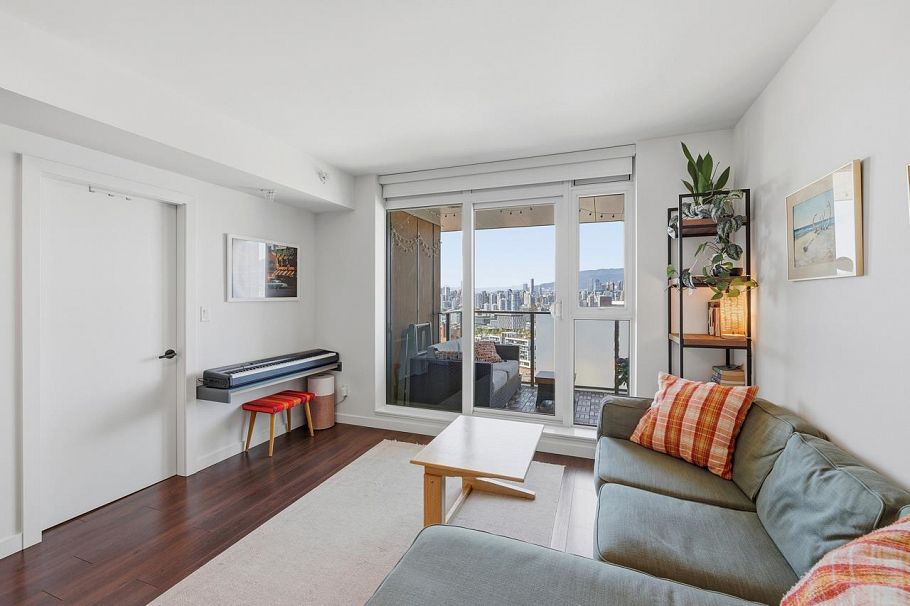 1711 285 E 10 Avenue Vancouver, BC - 6