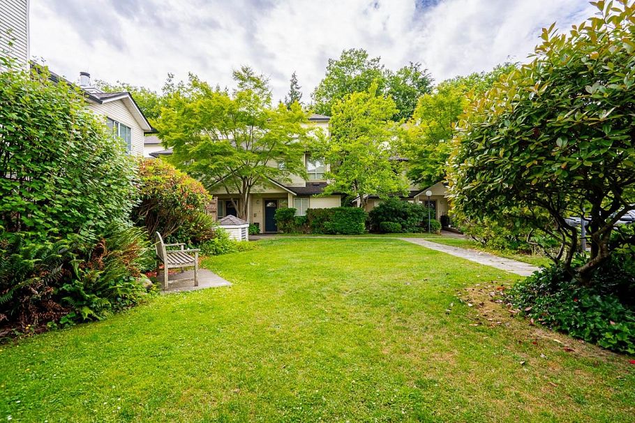 30 4311 Sophia Street Vancouver, BC - 35