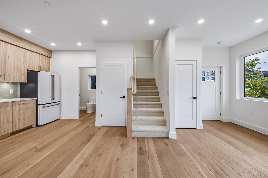 2 2339 Parker Street Vancouver, BC - 14