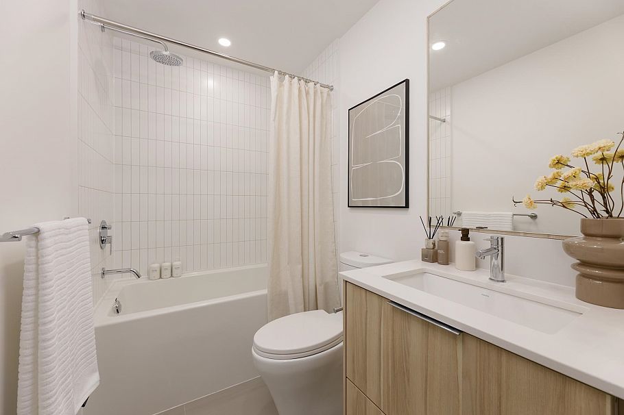 408 2450 Garden Drive Vancouver, BC - 14