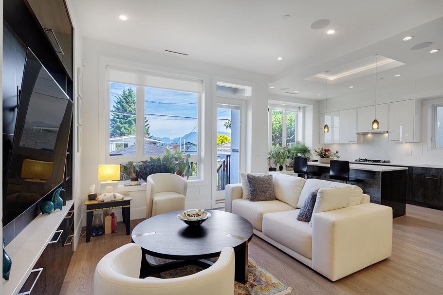 3191 E 21st Avenue Vancouver, BC - 9