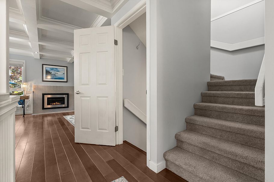 1741 Chesterfield Avenue North Vancouver, BC - 7