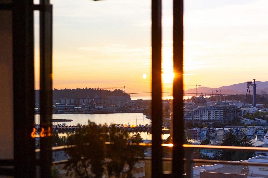 1505 155 W 1st Street North Vancouver, BC - 38